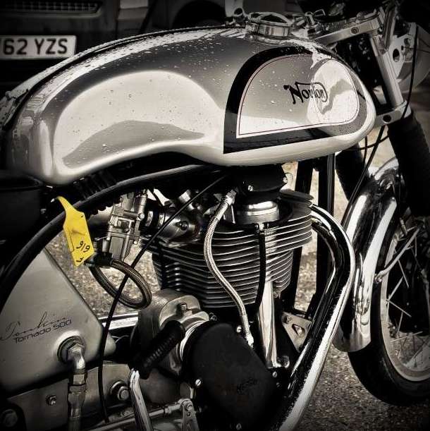 The Manx engine has been modified to road spec, including a decompressor. The Quaife 5 speed gearbox has a kick start. © Patrick Douki