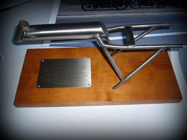 Patrick has received numerous awards in his life, but this one coming from the members of the Egli Vincent section of the VOC is with no doubt among those which were the most appreciated. The plaque says: "This award is given to Patrick Godet From the members of the Egli Vincent Section of the Vincent Owners Club. It is given with the greatest appreciation for the outstanding effort to fulfill the vision of Fritz Egli by manufacturing new high quality Godet Egli Vincent Motorcycles. September 2008"