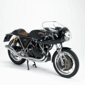 The latest JMC are available in 998 and 1200cc. Mossey also propose the Norvin which is pointless as the front tubes are removed.