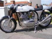 LAVERTON Moving to the Italian mills, this 1000 Laverda becomes a Laverton.