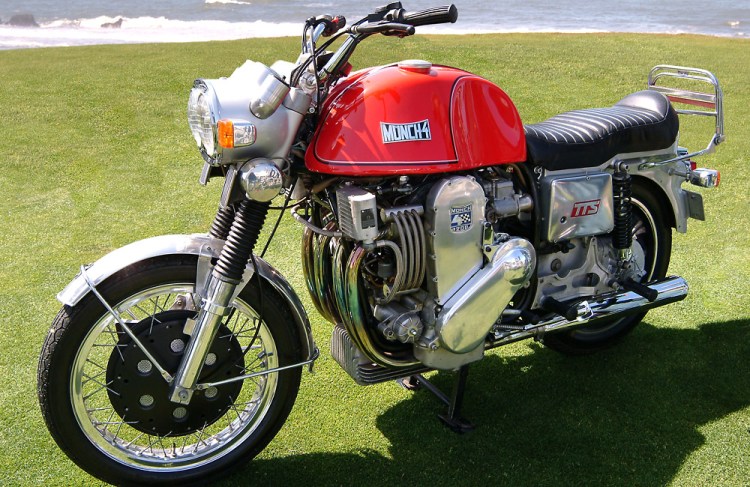 1968 Munch 1200 TTS In the 90s a Munch would have look nearly insignificant compare to the huge Kawasaki Z1300, but when you replace her in the context of the mid 60s, this was a genuine "monster". I was then just a kid and when we were talking motorcycles at the recess, the Munch was said to be "so fast" that there was no road long enough to enable reaching the top speed.... wow... this still gives me goose bump 40 years later!