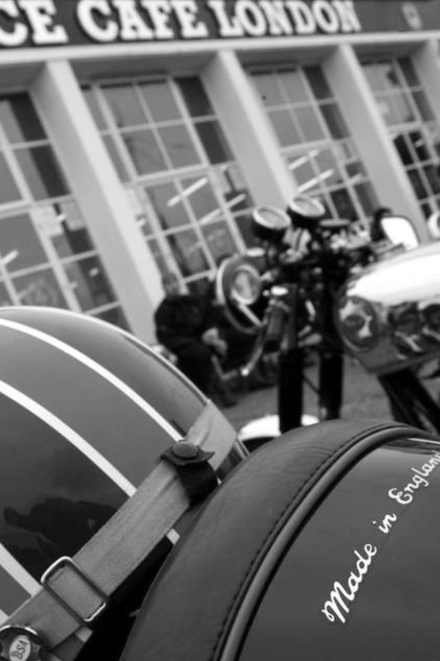 Today the Ace Cafe has a very full calendar. If you are interested somewhat in motorcycles or cars, you will find an event for you.