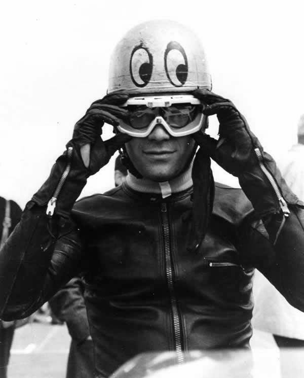 20.Renzo Pasolini has adopted John Cooper's moon eyes basin look (Silver for Pasolini and Red for Cooper) Active racing:1964 - 1973 Teams: Aermacchi and Benelli