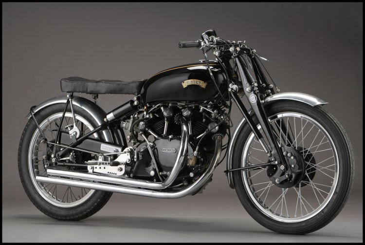L As the Black Lighting 1952. The one that Richard Thompson put in lyrics. Only 33 Black Lightning were made.