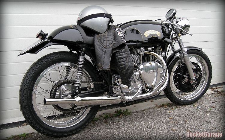 Short fenders and clip-on; this is my favorite | Picture © Rocket Garage