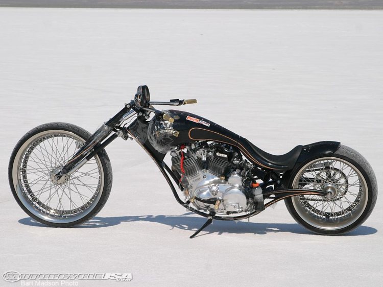 Later in 2007, Matt Hotch also tried the Vincent theme with this prostreet which went to Bonneville where this picture was taken.