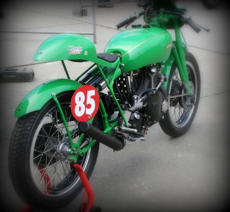 You cannot miss Bernie Stovin's Comet with its flashy Electric Green. The bike is nicknamed Kermit!. (Non-stock color)