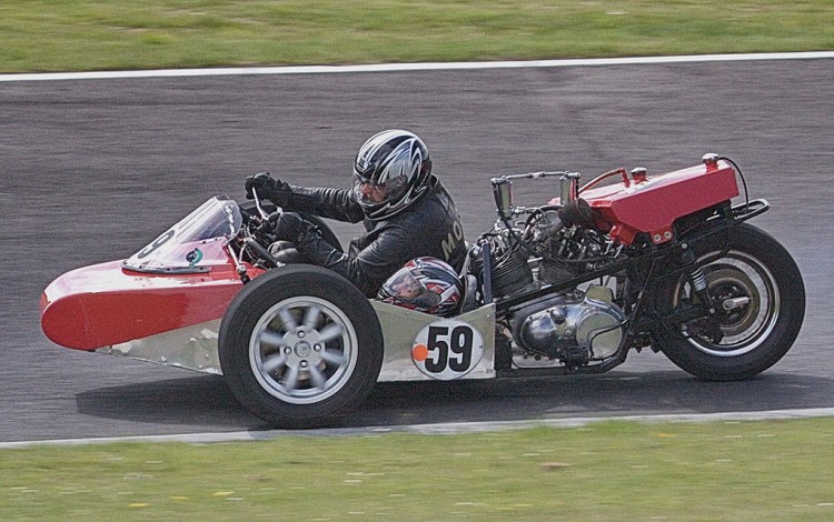 Roland's immaculate MOGVIN. look at this second helmet in the cockpit… it looks there is a just one head with no body ! The engine is 1275cc and works on methanol. 