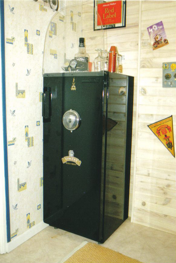 I am guilty for the next two ones, but do not freak out I did not compress a Black Price to make a modern sculpture, this is just my fridge in my garage