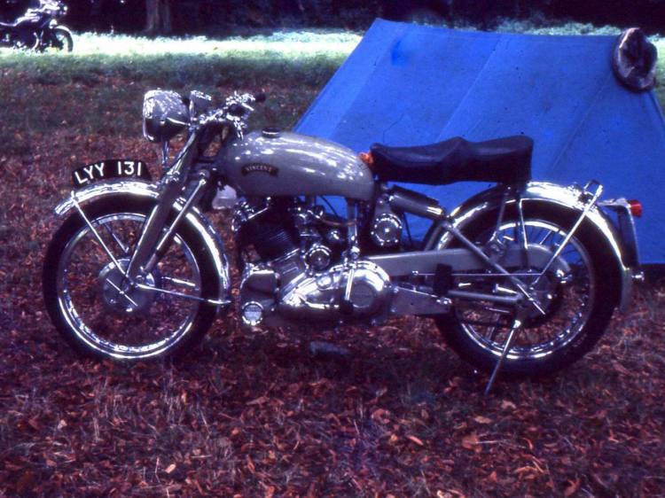 Inspired by the Grey Flash, this grey suits this Comet like a glove. Definitely one of my preferred one. (Non-stock color)