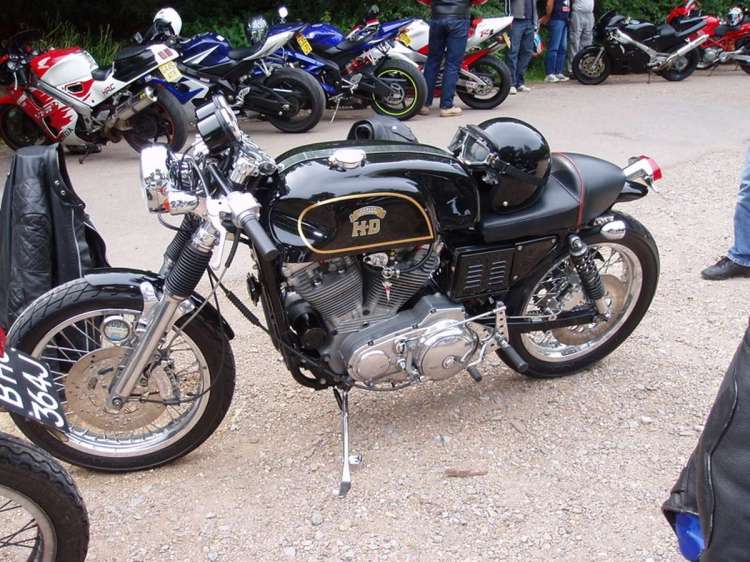 I am sure that, at a glance, you would have caught and mistaken this one for a Norvin? com'on!