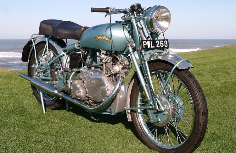 This Azur Blue or Machine Blue is not my taste but lighten considerably the bike. (Non-stock color) 