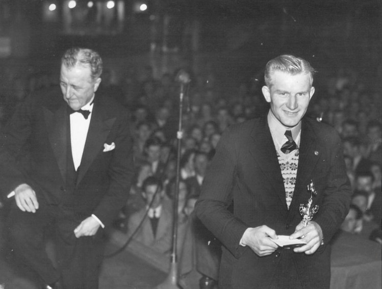 Phillips' time was nearly 5 minutes faster than the Senior Clubman's Norton Inter of PH Carter, and over 5 minutes faster than the second placed 1000cc competitor J Alexander.