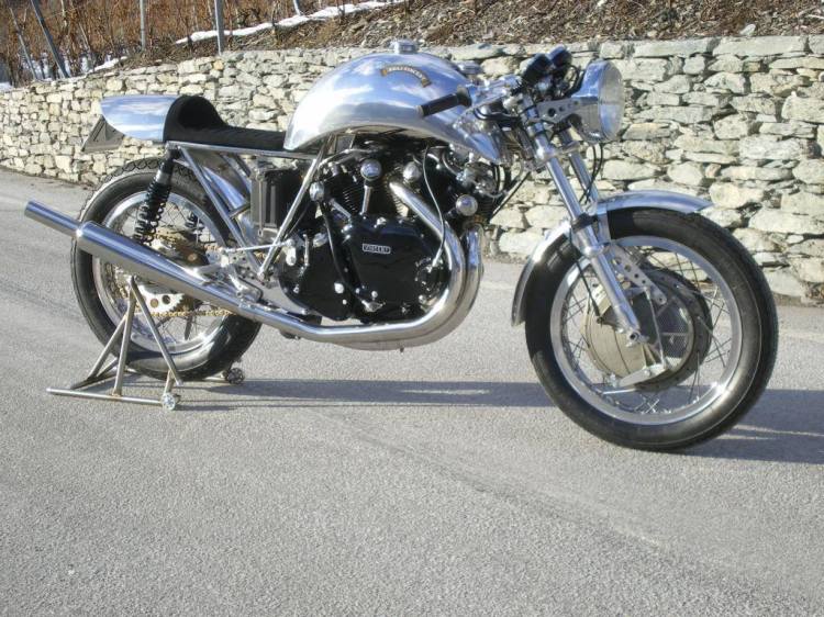 This Egli-Vincent was built by Fritz Egli in 1970 for his official pilots, Florian Bürki and Fritz Peier.