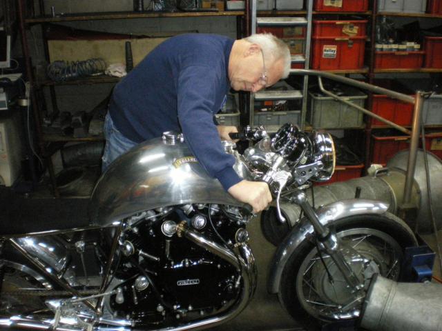 The Master, Fritz Egli operates himself the dyno in his workshop after having tuned the bike.