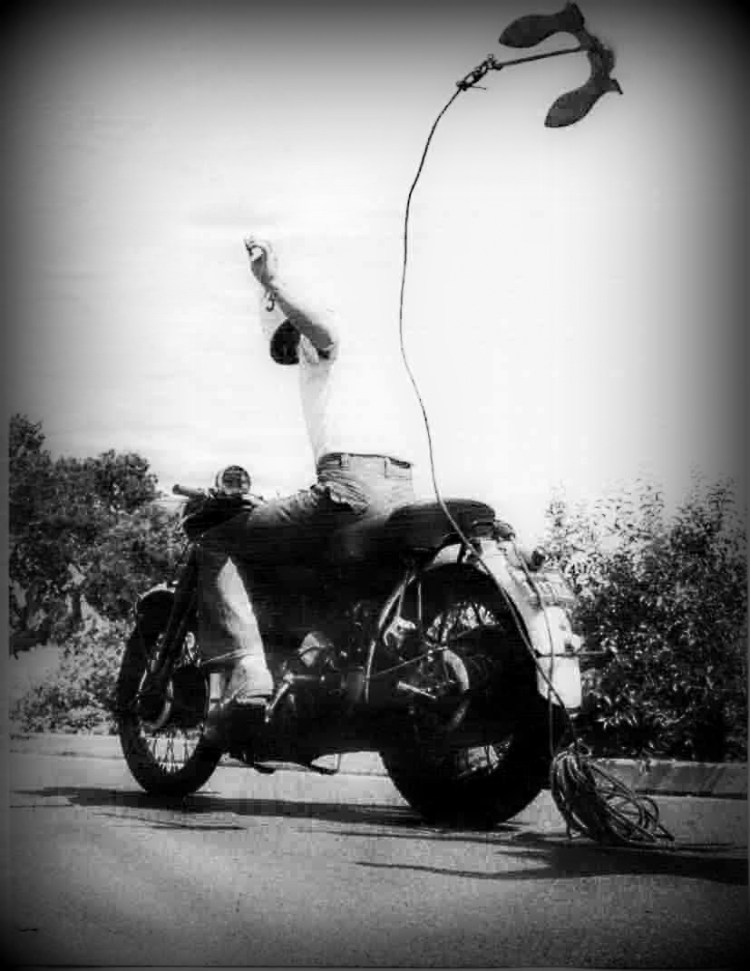 If the brakes of your Classic need some performance improvements, this is definitely not the solution! Picture © thevincent.com