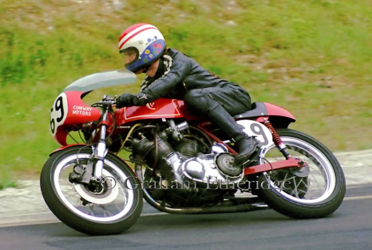 One of the last picture of Lance Capon at Brands Hatch, riding Mark VI in a BMCRC meeting on 14 June 1975. Lance finished 3rd that day.  Picture © Graham Etheridge