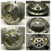 DB Brake Although the concept of the hydraulic drum is not new, this product works differently and is quite innovative. The external diameter is 300 mm and inside there are 2 discs with a diameter of 250 mm and 6 hydraulic cylinders 32 mm. They are used both for street bikes and racing. The aluminum version weights 8.5 kg and the magnesium one 7 kg. The performances are said to be like those of a modern motorcycle; the two central disks completely eliminate unsprang weight due to the gyroscopic effect. Count about 1,600 Euro for the basic model (many colors available) For more information see (3)