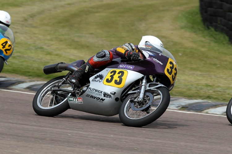 Steve Linsdell's very fast Royal Enfield 750 piloted by his son Olie Pictures © Russell Lee (1)
