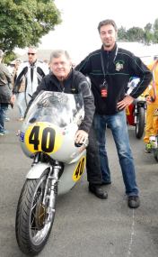 Mars who sent is Egli from California take a "souvenir" picture on #40